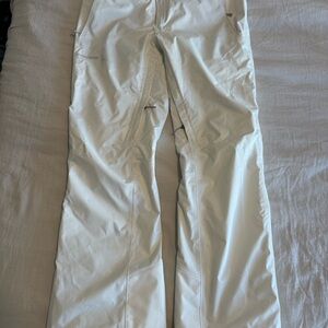 Patagonia Women’s White Snow/Ski Pants medium